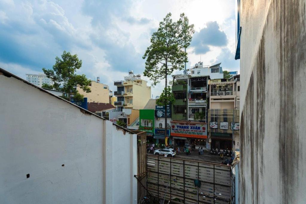Tuan Viet Hotel Dinh Tien Hoang Ho Chi Minh City Exterior photo